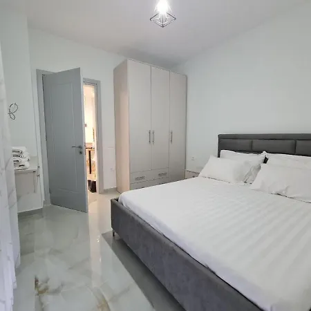 Alvi Golem (Tirana)