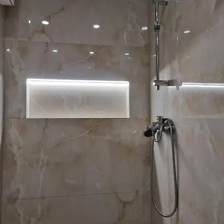 Alvi Apartament Golem (Tirana)